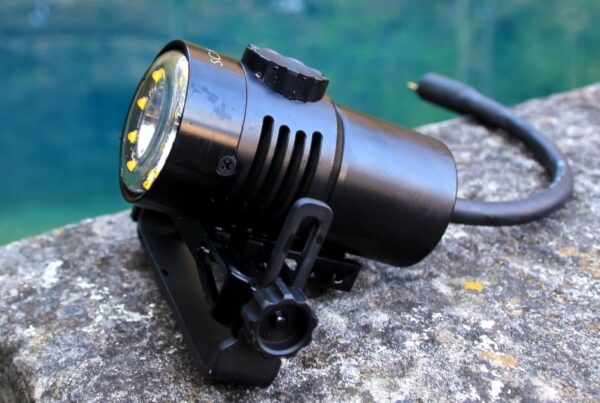 Tauchlampen Guide: Tanklampe oder integrierter Akku